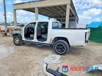 Drugie zdjęcie samochodu z przodu: 2018 TOYOTA TACOMA SR VIN:5TFAX5GN7JX105853 - miniatura
