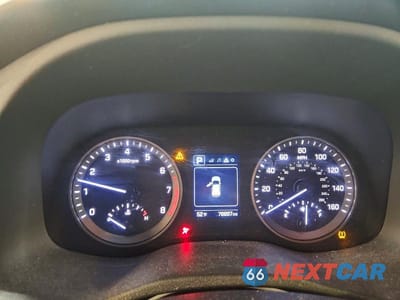 Zdjęcie 9 z 13 samochodu: 2017 HYUNDAI TUCSON SE VIN:KM8J3CA45HU403678 - miniatura