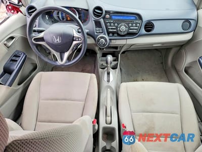 Zdjęcie 8 z 12 samochodu: 2010 HONDA INSIGHT LX VIN:JHMZE2H54AS801457 - miniatura