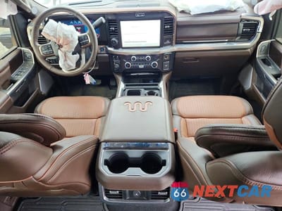 Zdjęcie 8 z 12 samochodu: 2026 FORD F350 SUPER DUTY VIN:1FT8W3BM3TEC61925 - miniatura