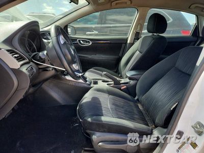 Zdjęcie 7 z 12 samochodu: 2019 NISSAN SENTRA SV VIN:3N1AB7AP4KY415689 - miniatura