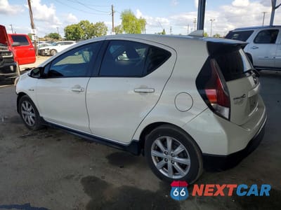 Drugie zdjęcie samochodu z przodu: 2017 TOYOTA PRIUS C THREE VIN:JTDKDTB31H1593024 - miniatura