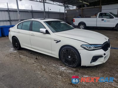 Czwarte zdjęcie samochodu z boku: 2017 BMW 540 I VIN:WBAJE5C38HG477901 - miniatura