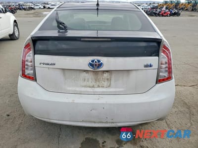 Zdjęcie 6 z 12 samochodu: 2012 TOYOTA PRIUS VIN:JTDKN3DU4C1526705 - miniatura
