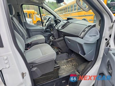 Piąte zdjęcie samochodu w środku: 2019 FORD TRANSIT T-150 VIN:1FMZK1ZM1KKB42602 - miniatura