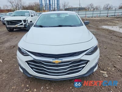 Piąte zdjęcie samochodu w środku: 2019 CHEVROLET MALIBU LS VIN:1G1ZB5ST7KF224638 - miniatura