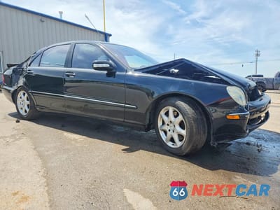 Czwarte zdjęcie samochodu z boku: 2004 MERCEDES-BENZ S 430 4MATIC VIN:WDBNG83JX4A412252 - miniatura