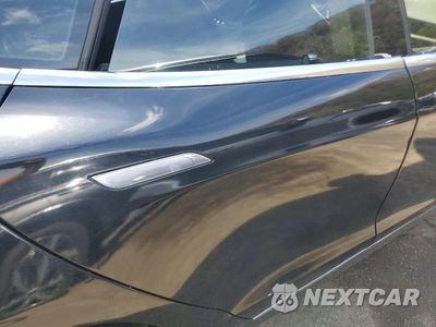 Zdjęcie 10 z 12 samochodu: 2015 TESLA MODEL S VIN:5YJSA1E27FF119731 - miniatura