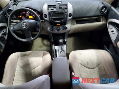 Zdjęcie 8 z 13 samochodu: 2006 TOYOTA RAV4 BASE VIN:JTMBD33VX66017870 - miniatura