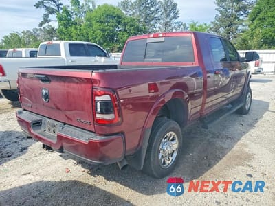 Trzecie zdjęcie samochodu z tyłu: 2022 RAM 3500 LARAMIE VIN:3C63R3ML2NG357618 - miniatura
