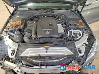Zdjęcie 11 z 13 samochodu: 2016 MERCEDES-BENZ C 300 4MATIC VIN:55SWF4KB0GU109700 - miniatura