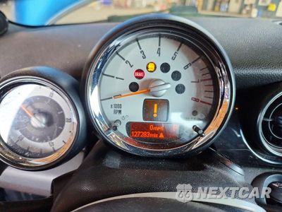 Zdjęcie 9 z 12 samochodu: 2011 MINI COOPER S VIN:WMWZP3C5XBTX82530 - miniatura