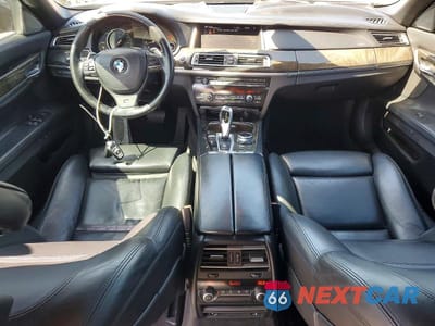 Zdjęcie 8 z 12 samochodu: 2015 BMW 750 LI VIN:WBAYE8C56FD780840 - miniatura