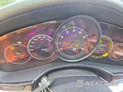 Zdjęcie 7 z 13 samochodu: 2018 PORSCHE PANAMERA 4 SPORT TURISMO VIN:WP0CA2A73JL180544 - miniatura