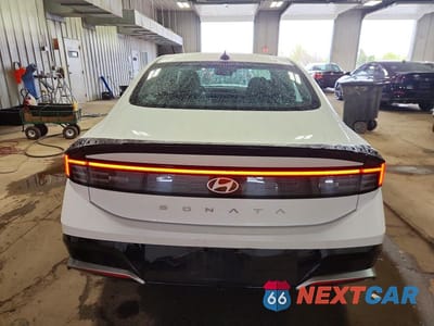 Zdjęcie 6 z 13 samochodu: 2025 HYUNDAI SONATA SEL VIN:KMHL64JA8SA503195 - miniatura