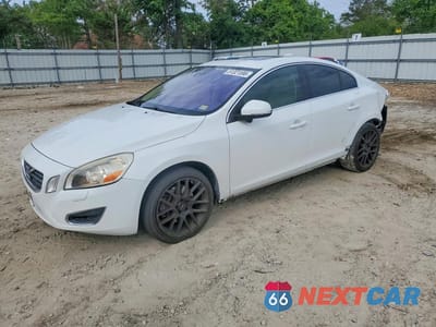 2013 VOLVO S60 T5 YV1612FS1D1226585 - główne zdjęcie licytacji z USA - miniatura