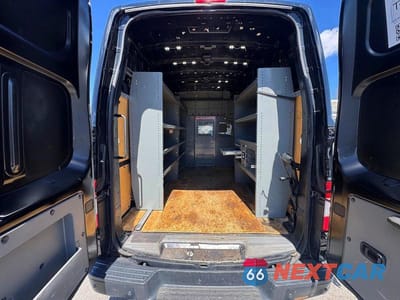 Zdjęcie 6 z 10 samochodu: 2020 NISSAN NV 2500 HD SV VIN:1N6BF0LY0LN808829 - miniatura