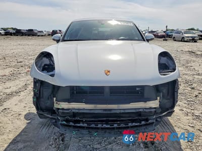 Piąte zdjęcie samochodu w środku: 2021 PORSCHE MACAN VIN:WP1AA2A55MLB14036 - miniatura