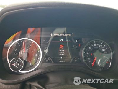 Zdjęcie 9 z 12 samochodu: 2025 RAM 1500 BIG HORN VIN:1C6RREFG0SN735136 - miniatura