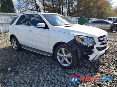 Czwarte zdjęcie samochodu z boku: 2017 MERCEDES-BENZ GLE 350 4MATIC VIN:4JGDA5HB1HA878331 - miniatura