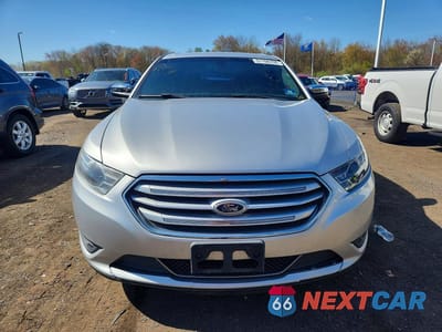 Piąte zdjęcie samochodu w środku: 2014 FORD TAURUS LIMITED VIN:1FAHP2F81EG176776 - miniatura