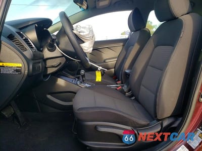 Zdjęcie 7 z 12 samochodu: 2017 KIA FORTE LX VIN:3KPFL4A74HE109505 - miniatura