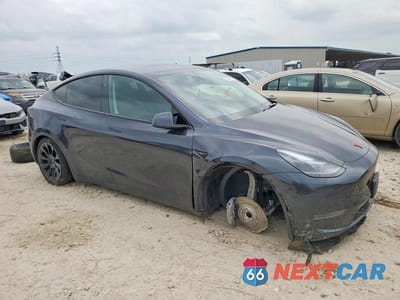 Czwarte zdjęcie samochodu z boku: 2025 TESLA MODEL Y VIN:7SAYGDED2SF313320 - miniatura