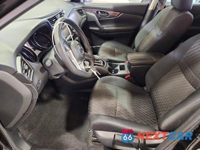 Zdjęcie 7 z 13 samochodu: 2019 NISSAN ROGUE S VIN:5N1AT2MV5KC814400 - miniatura