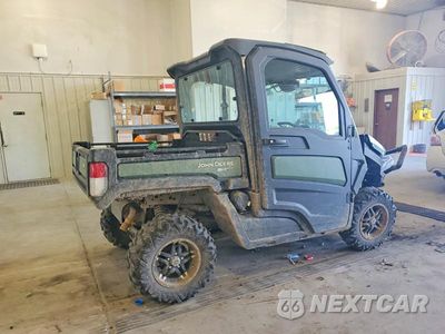 Czwarte zdjęcie samochodu z boku: 2020 JOHN DEERE XUV835M UTILITY VEHICLE VIN:1M0835MDKLM030957 - miniatura
