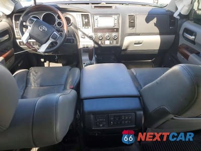 Zdjęcie 8 z 12 samochodu: 2016 TOYOTA SEQUOIA PLATINUM VIN:5TDDW5G1XGS144383 - miniatura