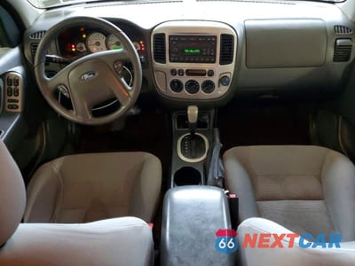 Zdjęcie 8 z 13 samochodu: 2007 FORD ESCAPE XLT VIN:1FMYU03Z77KA44010 - miniatura