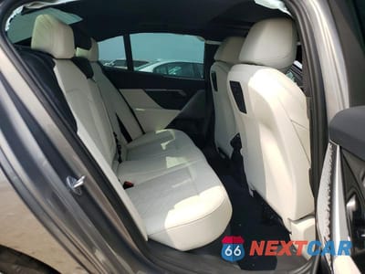 Zdjęcie 10 z 12 samochodu: 2026 BMW 530 I VIN:WBA43FJ06TCV41290 - miniatura