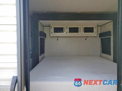 Zdjęcie 6 z 10 samochodu: 2023 JAYCO JAYFL40RBS - CAMPER VIN:1UJBC0BV4P11L0084 - miniatura