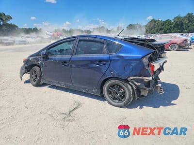 Drugie zdjęcie samochodu z przodu: 2015 TOYOTA PRIUS TWO VIN:JTDKN3DU4F1937378 - miniatura