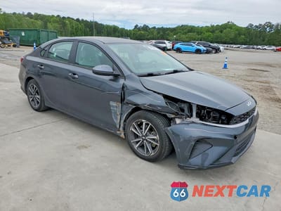 Czwarte zdjęcie samochodu z boku: 2022 KIA FORTE LXS VIN:3KPF24AD8NE464889 - miniatura