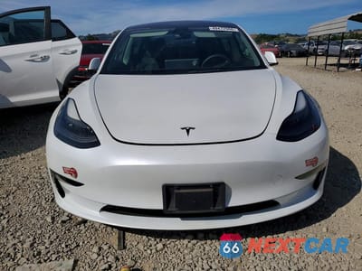 Piąte zdjęcie samochodu w środku: 2023 TESLA MODEL 3 VIN:5YJ3E1EA7PF465358 - miniatura