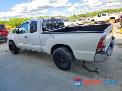 Drugie zdjęcie samochodu z przodu: 2011 TOYOTA TACOMA BASE VIN:5TFTX4CN2BX008330 - miniatura