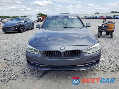 Piąte zdjęcie samochodu w środku: 2017 BMW 330 I VIN:WBA8B9C56HK675910 - miniatura
