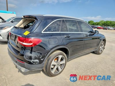 Trzecie zdjęcie samochodu z tyłu: 2018 MERCEDES-BENZ GLC 300 VIN:WDC0G4JB0JV062919 - miniatura