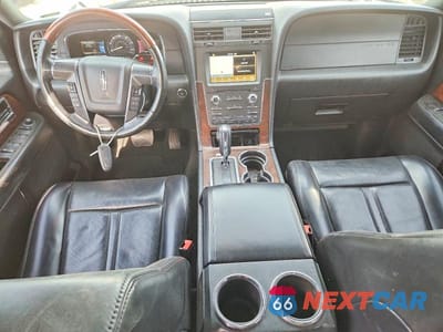 Zdjęcie 8 z 14 samochodu: 2017 LINCOLN NAVIGATOR SELECT VIN:5LMJJ2JT5HEL12067 - miniatura