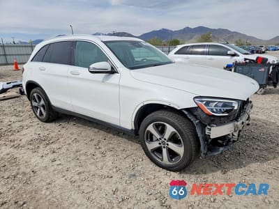 Czwarte zdjęcie samochodu z boku: 2022 MERCEDES-BENZ GLC 300 4MATIC VIN:W1N0G8EB0NG120098 - miniatura