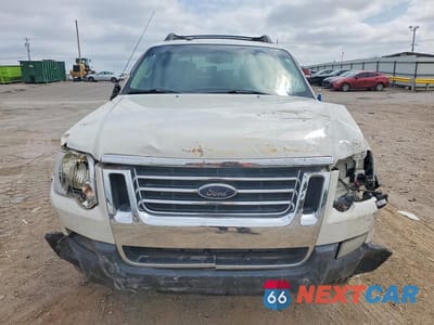 Piąte zdjęcie samochodu w środku: 2010 FORD EXPLORER SPORT TRAC XLT VIN:1FMEU3BE6AUF05891 - miniatura