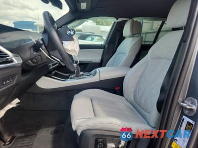 Zdjęcie 7 z 13 samochodu: 2024 BMW X5 XDRIVE40I VIN:5UX23EU02R9S16799 - miniatura