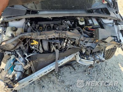 Zdjęcie 12 z 13 samochodu: 2018 FORD FOCUS SE VIN:1FADP3K2XJL292324 - miniatura