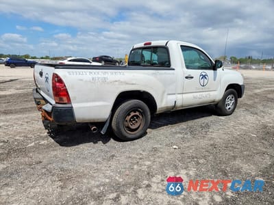 Trzecie zdjęcie samochodu z tyłu: 2012 TOYOTA TACOMA BASE VIN:5TFNX4CN5CX016738 - miniatura