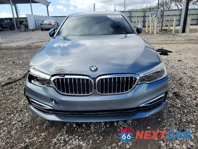 Piąte zdjęcie samochodu w środku: 2017 BMW 540 I VIN:WBAJE5C3XHG916662 - miniatura