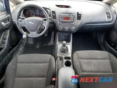 Zdjęcie 8 z 12 samochodu: 2017 KIA FORTE LX VIN:3KPFK4A76HE029478 - miniatura