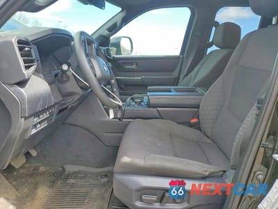 Zdjęcie 7 z 12 samochodu: 2025 TOYOTA TUNDRA SR5 VIN:5TFLA5DA2SX252854 - miniatura