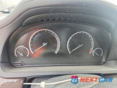 Zdjęcie 9 z 12 samochodu: 2011 BMW 740 LI VIN:WBAKB4C54BC574133 - miniatura