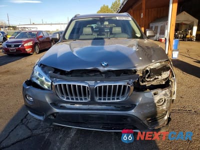 Piąte zdjęcie samochodu w środku: 2017 BMW X3 XDRIVE35I VIN:5UXWX7C53H0U42254 - miniatura